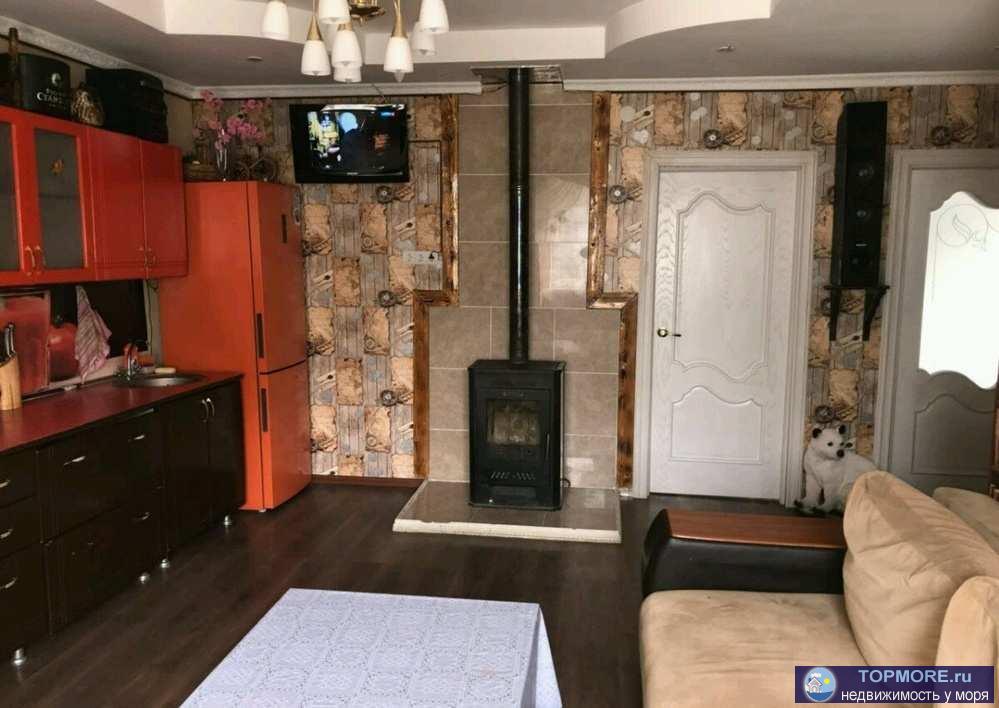 Продаю дом с земельным участком на золотом гребешке.дом деревянный обшит имитацией бруса.строили два года назад.три... - 2