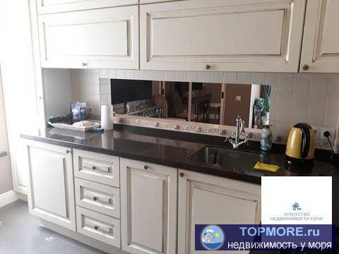 Продаю 1,5 комнатную квартиру в Сочи. Выполнен Качественный ремонт. Мебель , привезённая с других стран, раритеные... - 2