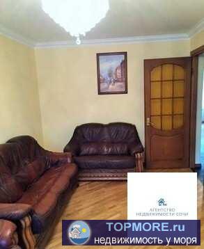 Срочно! Продается трехкомнатная квартира в Центральном Сочи по ул. Красноармейской. Потолки 3 метра, балкон. Большая... - 1