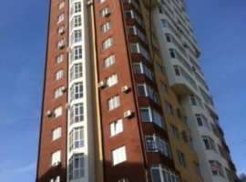 С дорогим ремонтом. Комнаты раздельные. магазины в шаговой...